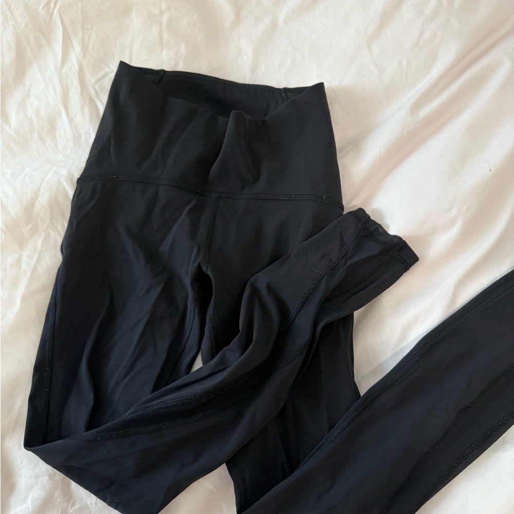 Lululemon Black High-Waisted Leggings with Mesh